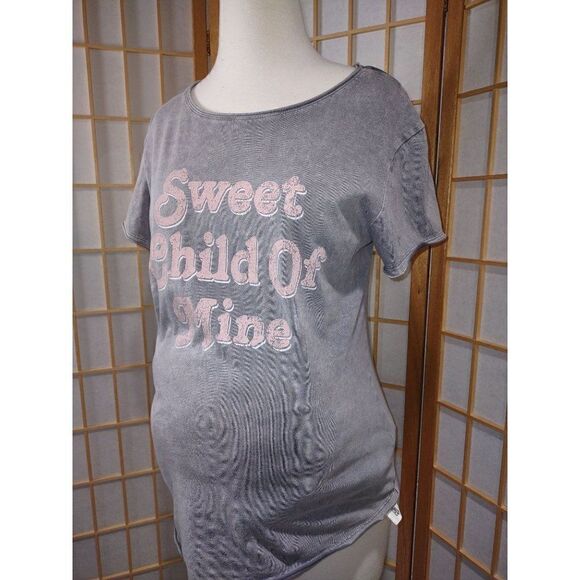 Isabel Maternity Sm Graphic Tee - Picture 10 of 16